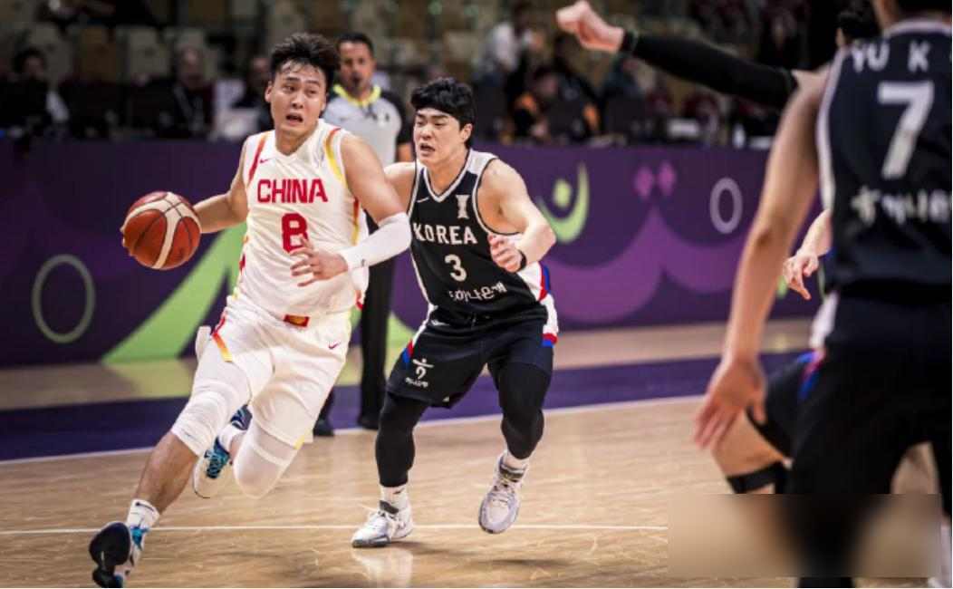 关于今晨体能课后，帕纳辛奈科斯单刀错失备战亚洲杯，话题不断，身体对抗强度拉满的信息-开元