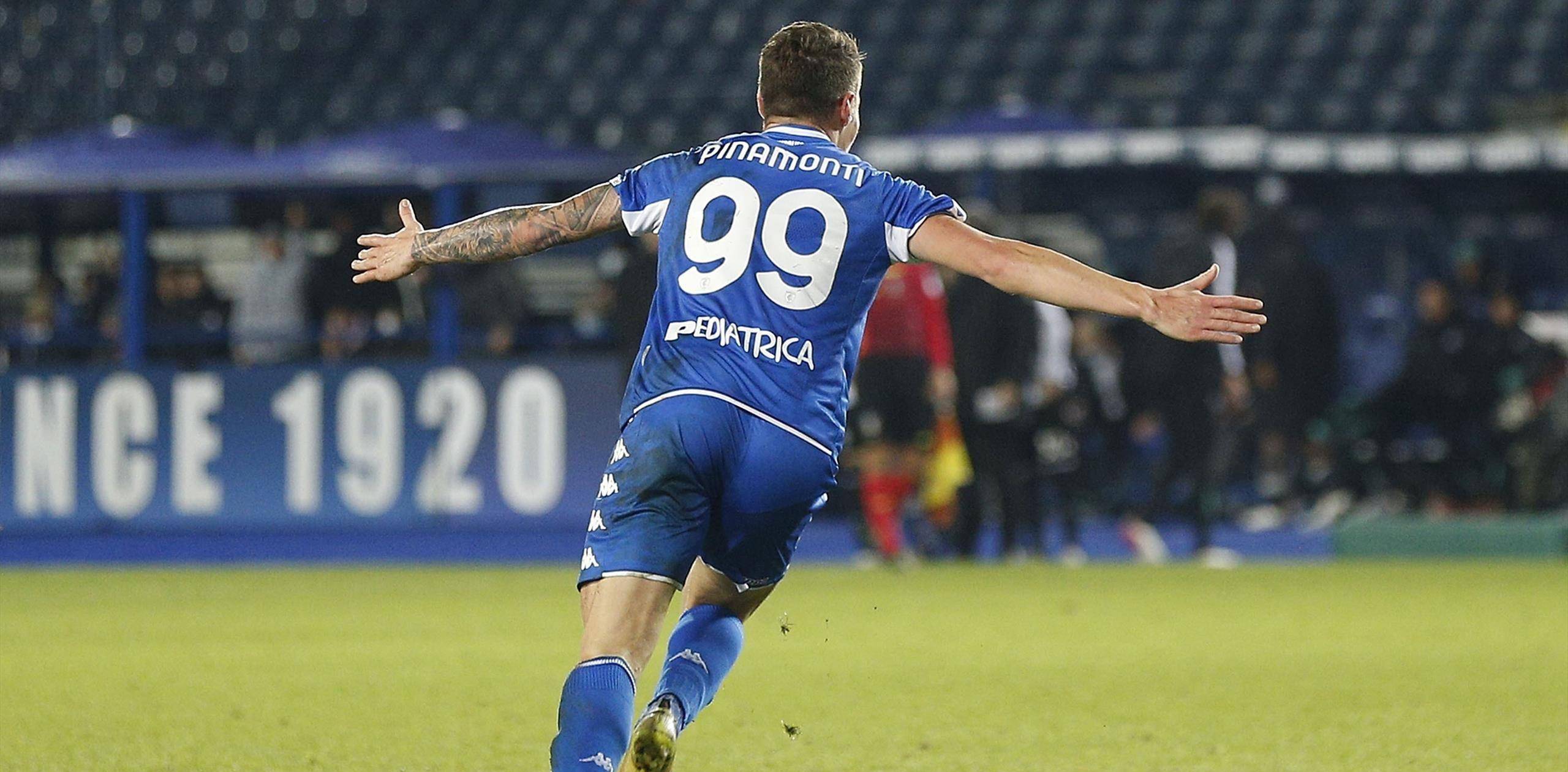 意大利杯关键时刻走向成谜,马赛防线松动,球迷炸锅,轮换策略成焦点(意大利议会爆发混战) 意大利杯关键时刻走向成谜,马赛防线松动,球迷炸锅,轮换策略成焦点(意大利议会爆发混战)