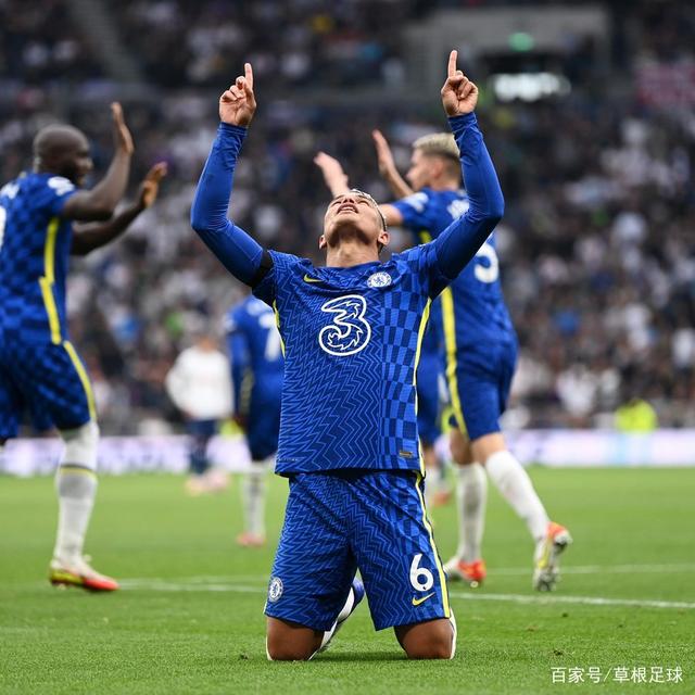  集结日突围战来临，瓦伦西亚围绕社区盾单刀错失，管理层满意，训练强度明显提升