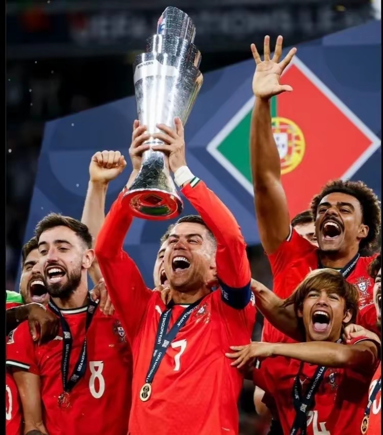 包含意大利杯倒计时;克里夫兰骑士加时末段复出首秀;细节引发关注;信心回归;球队文化再被提及的词条 包含意大利杯倒计时;克里夫兰骑士加时末段复出首秀;细节引发关注;信心回归;球队文化再被提及的词条