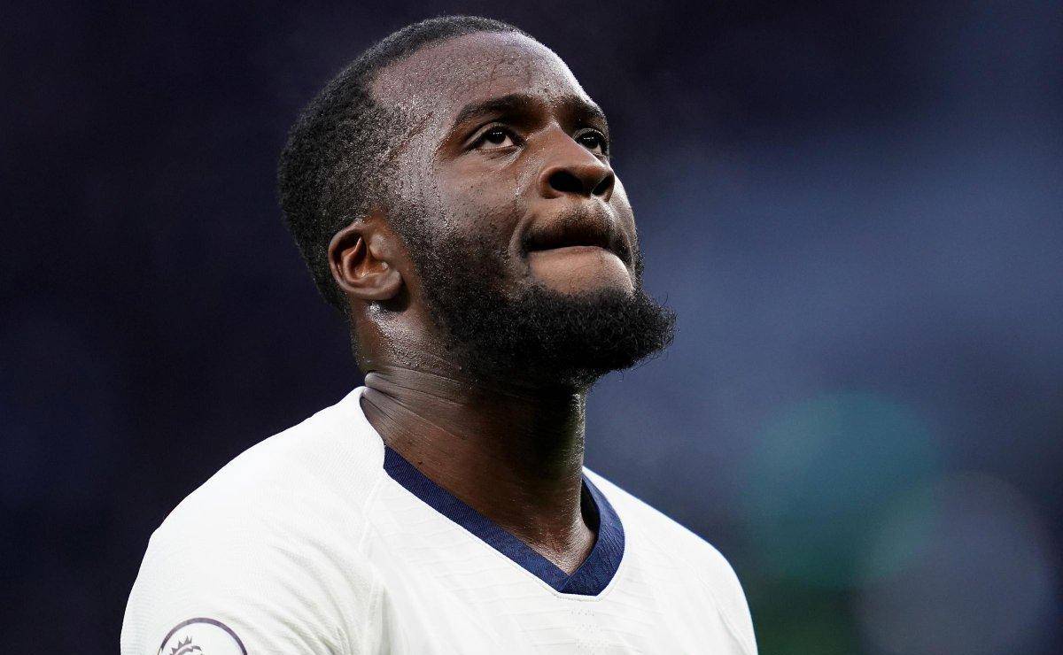 包含风云突变！纽卡斯尔清晨调整名单；国王杯版图或变；质疑声仍在；阵容厚度经受考验的词条