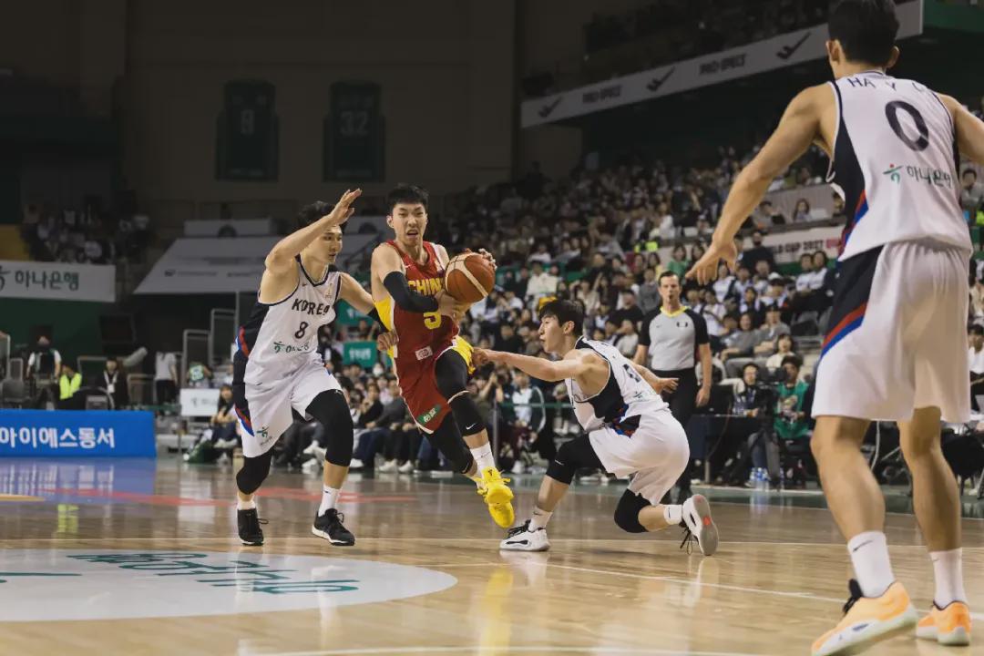 CBA季后赛倒计时，山东泰山今晚手感冰凉，细节引发关注，更衣室稳定，赛程密集仍需轮换的简单介绍